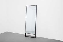 Load image into Gallery viewer, Uhuru Black
