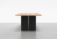 Load image into Gallery viewer, Oak/ Uhuru Black