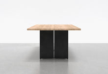 Load image into Gallery viewer, Oak/ Uhuru Black
